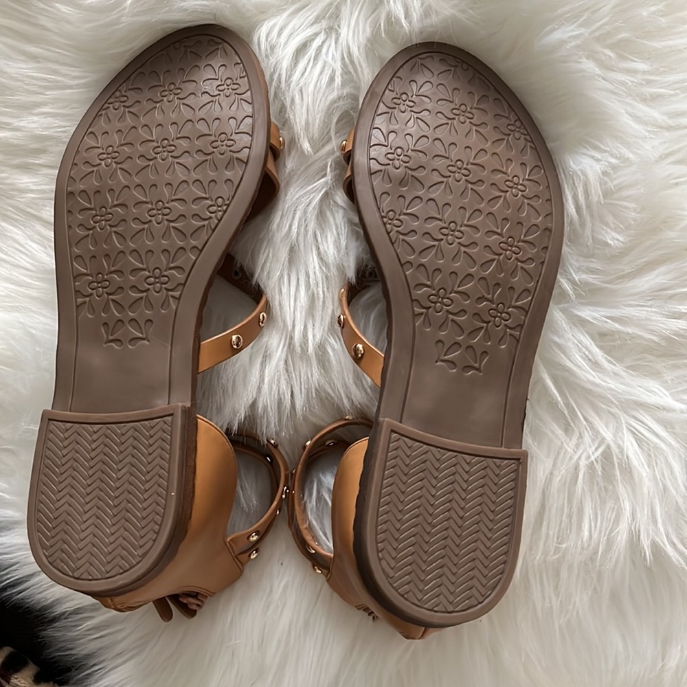 🆕 NWOT Maurice’s tan & gold gladiator sandals Womens size 7 - Picture 4 of 6
